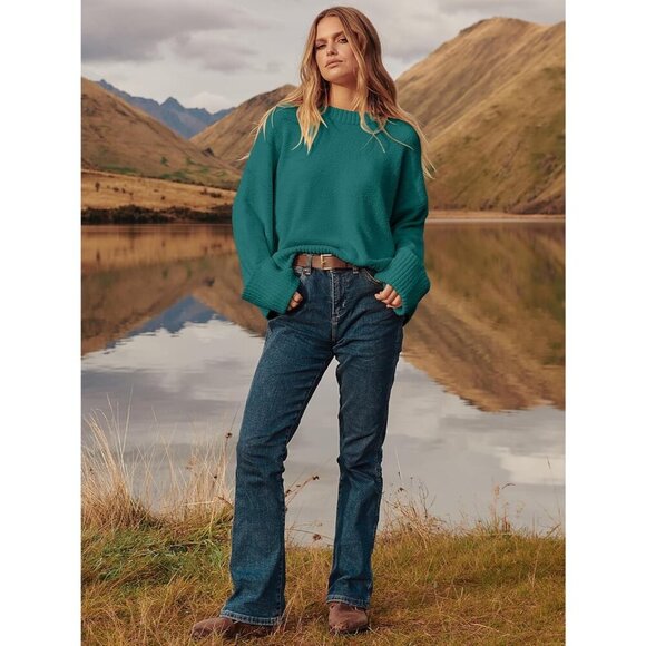 Women's Dark Green Oversized Long Sleeve Casual Fuzzy Knit Sweater - Picture 7 of 8